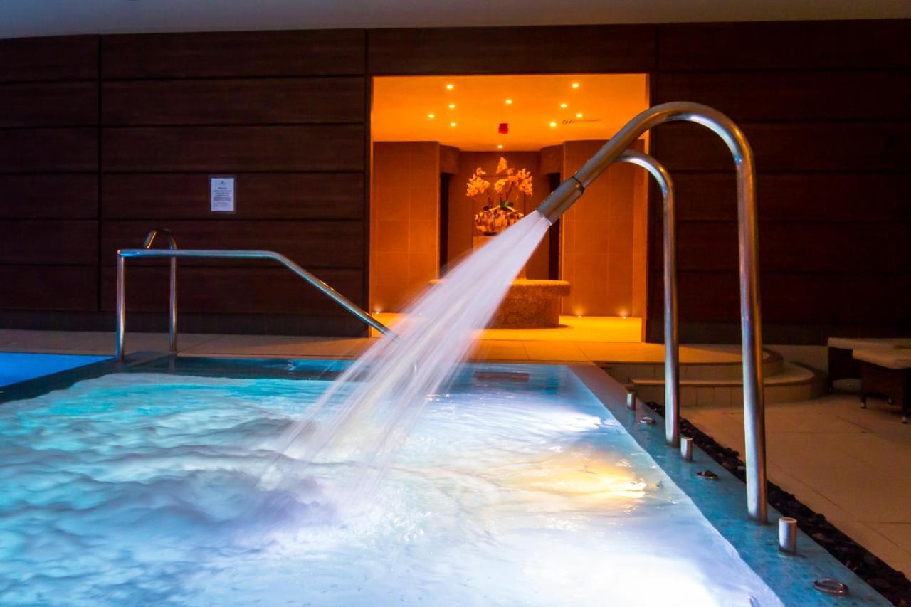 The Mere Golf Resort & Spa Esterno foto